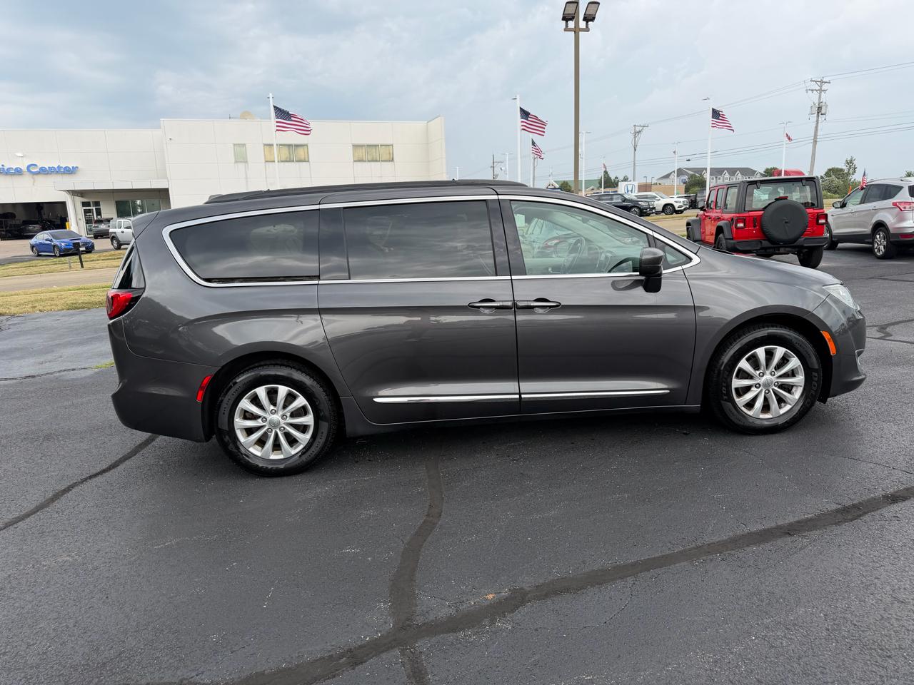 Chrysler Pacifica Touring-L 2017