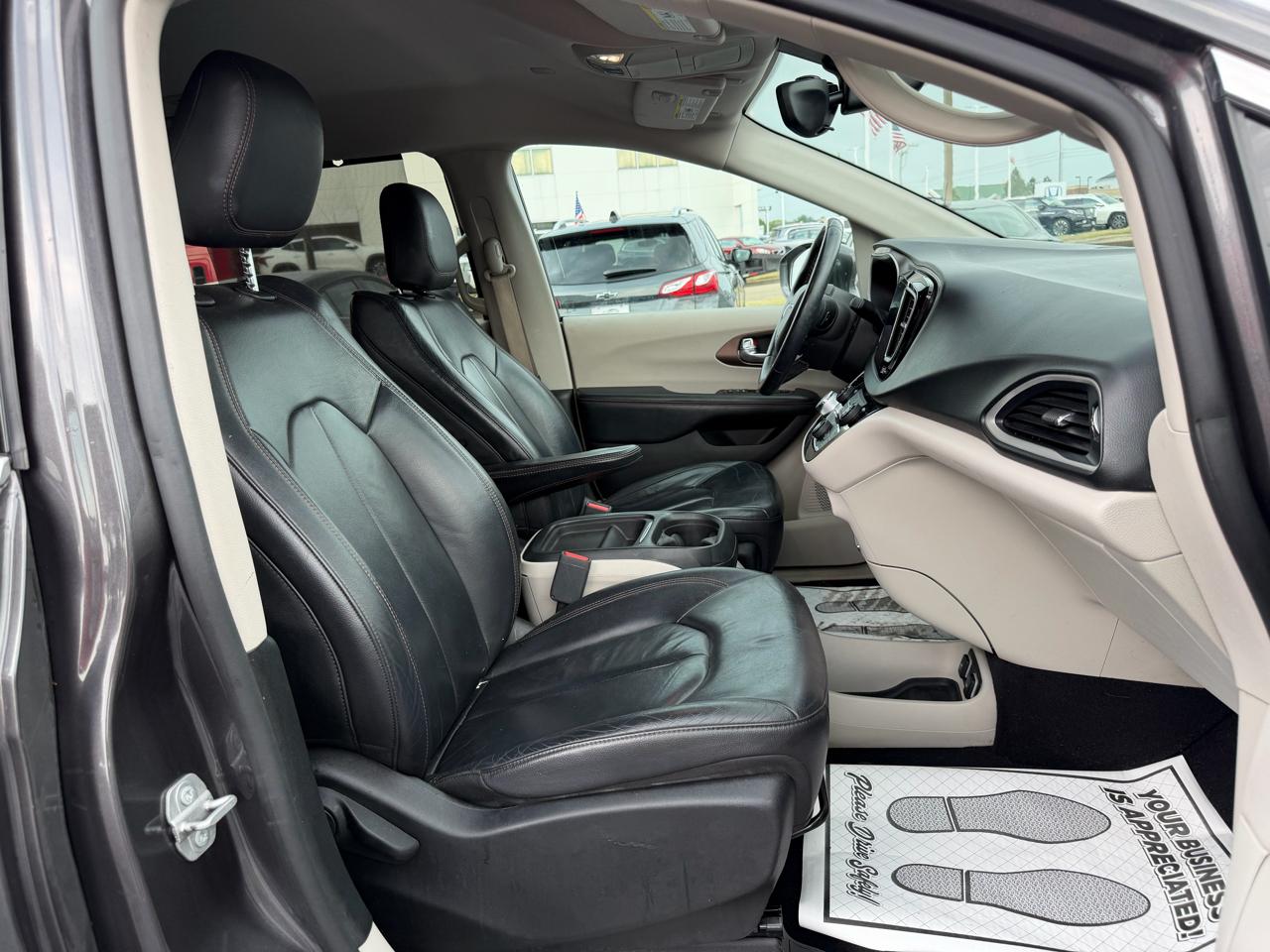 Chrysler Pacifica Touring-L 2017