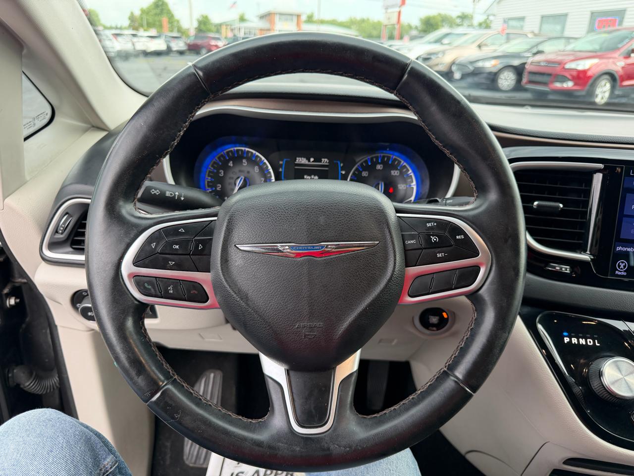 Chrysler Pacifica Touring-L 2017
