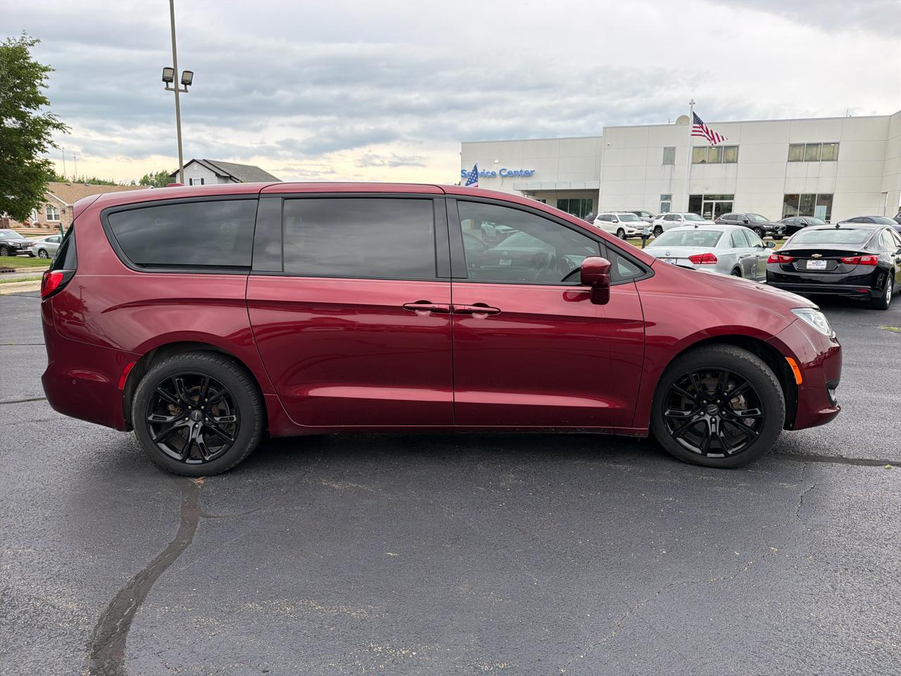 Chrysler Pacifica Touring Plus 2019