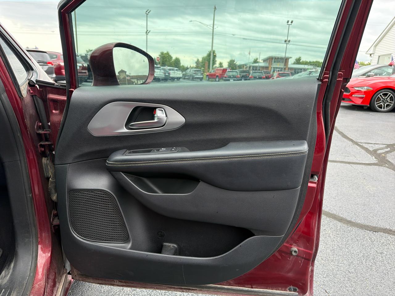 Chrysler Pacifica Touring Plus 2019