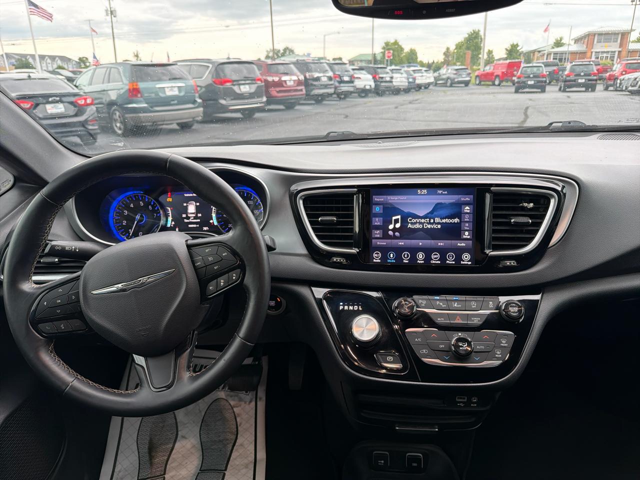Chrysler Pacifica Touring Plus 2019