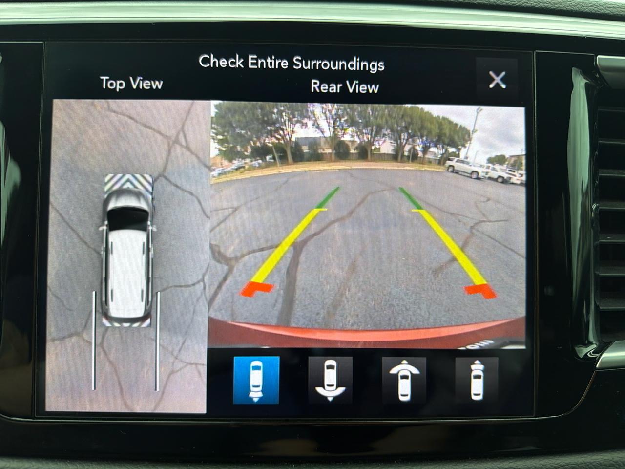 Chrysler Pacifica Touring Plus 2019