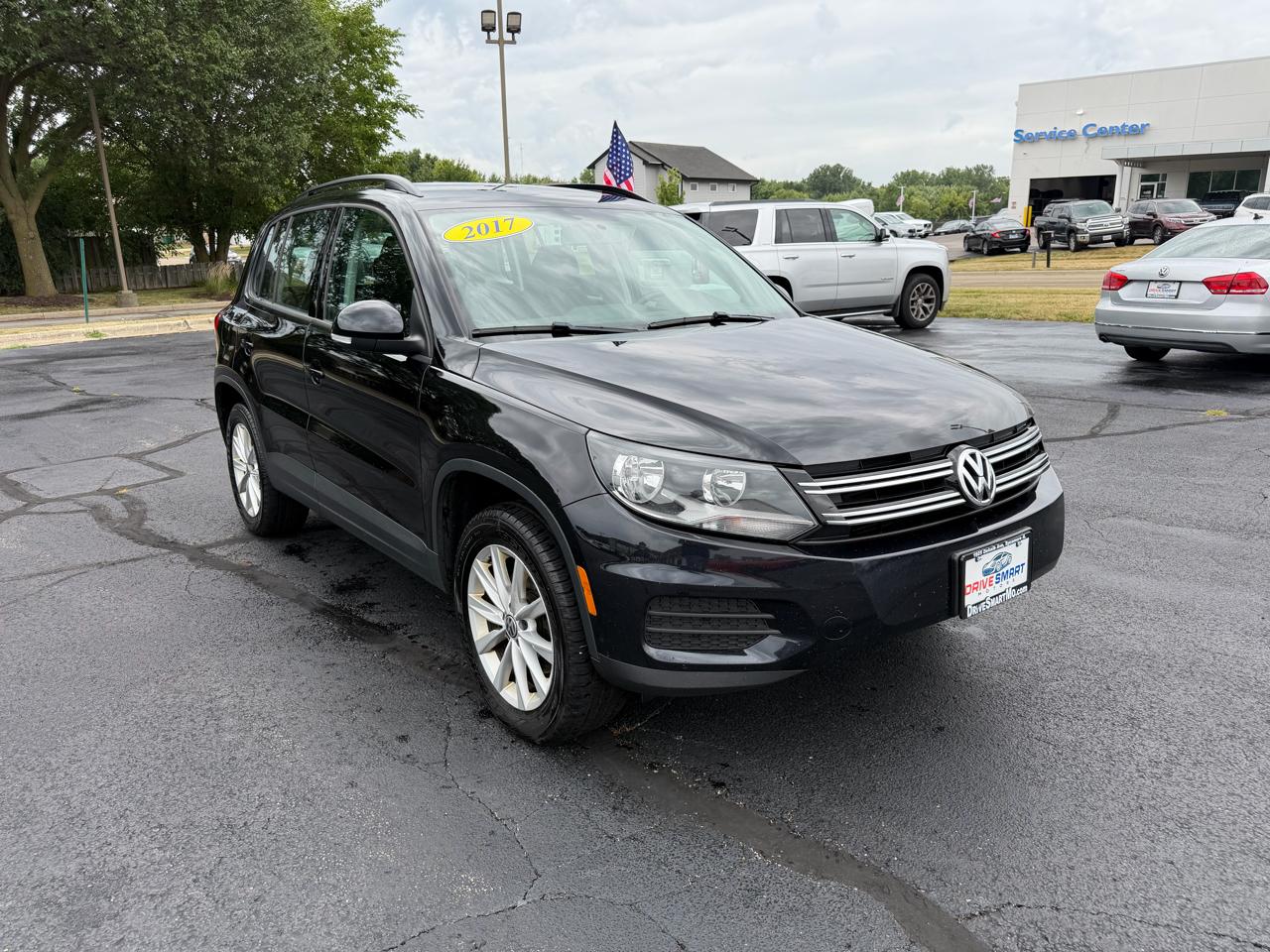 Volkswagen Tiguan S 2017