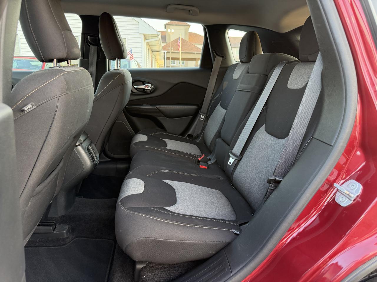 Jeep Cherokee Sport 4WD 2016