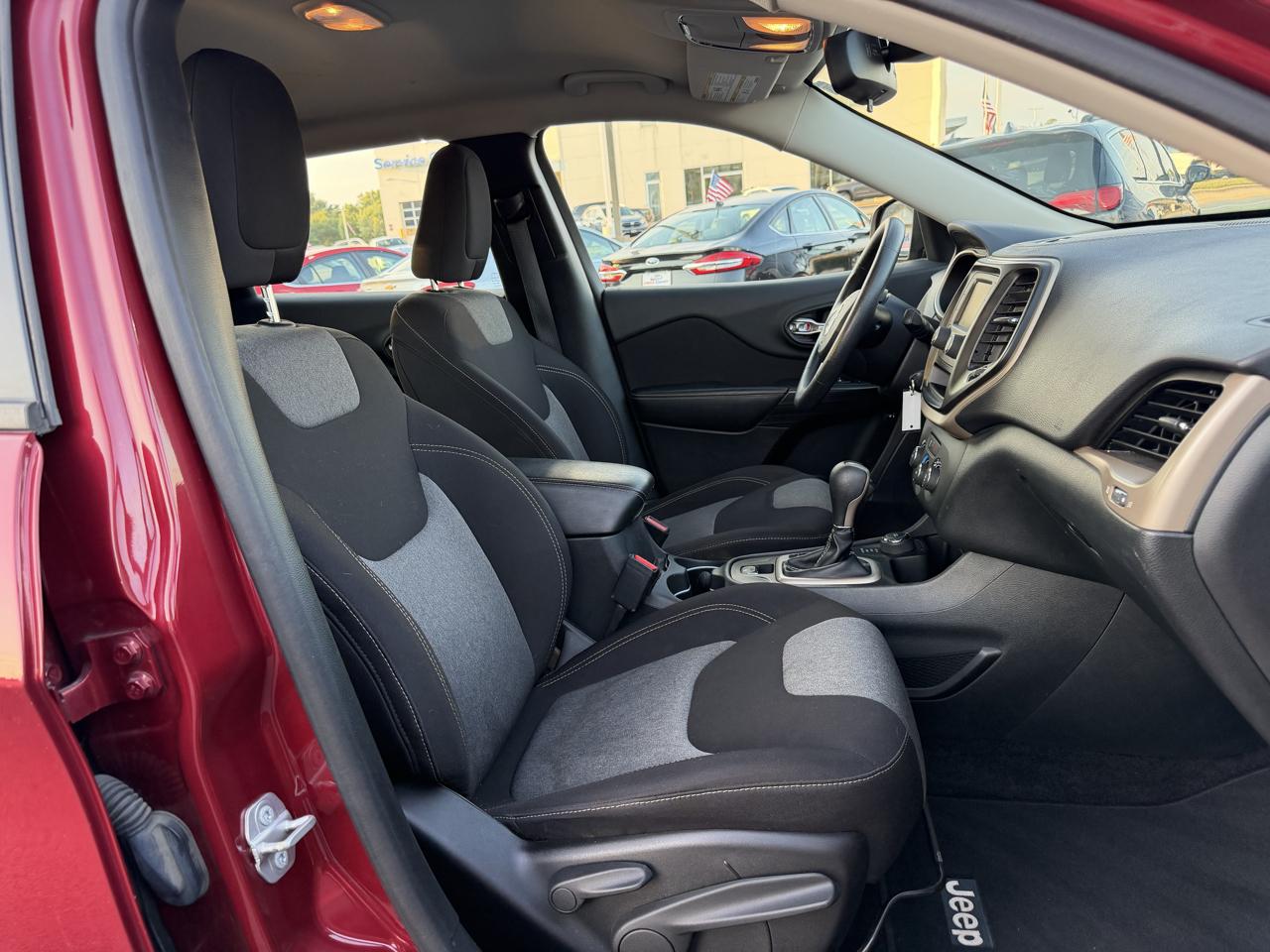 Jeep Cherokee Sport 4WD 2016