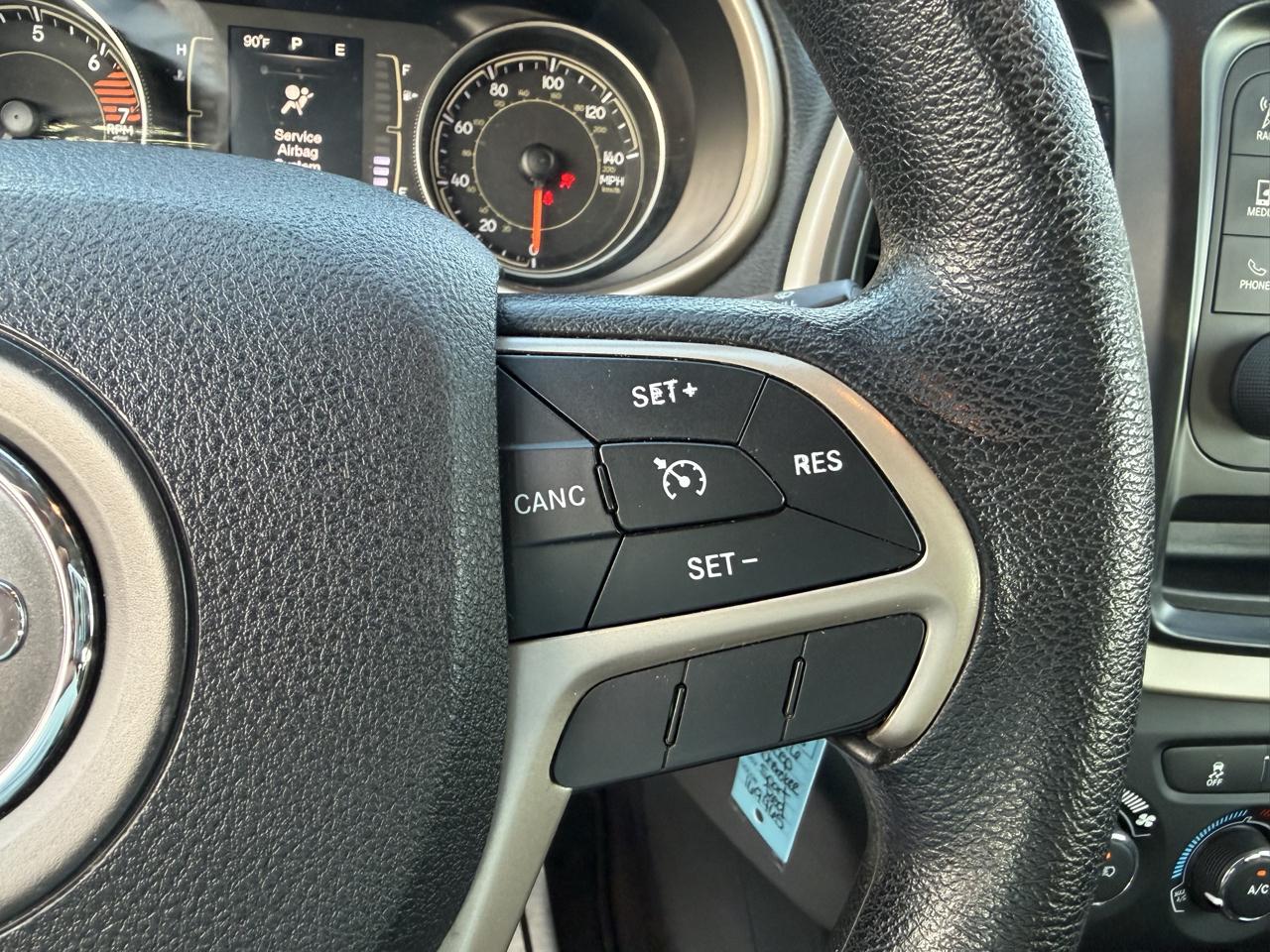 Jeep Cherokee Sport 4WD 2016