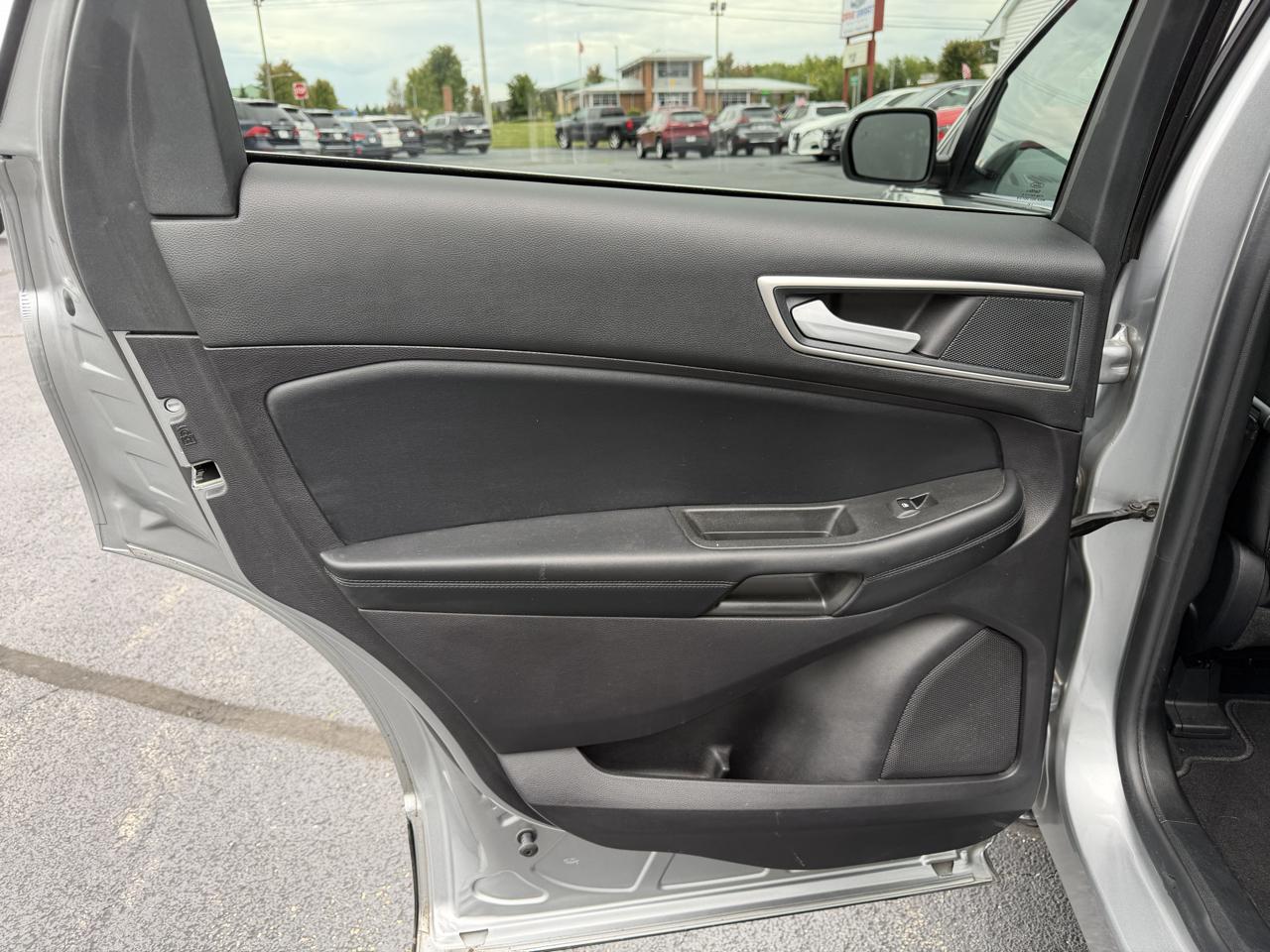 Ford Edge SEL FWD 2021