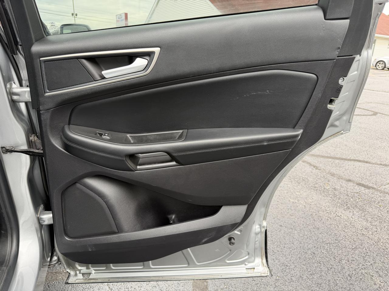 Ford Edge SEL FWD 2021