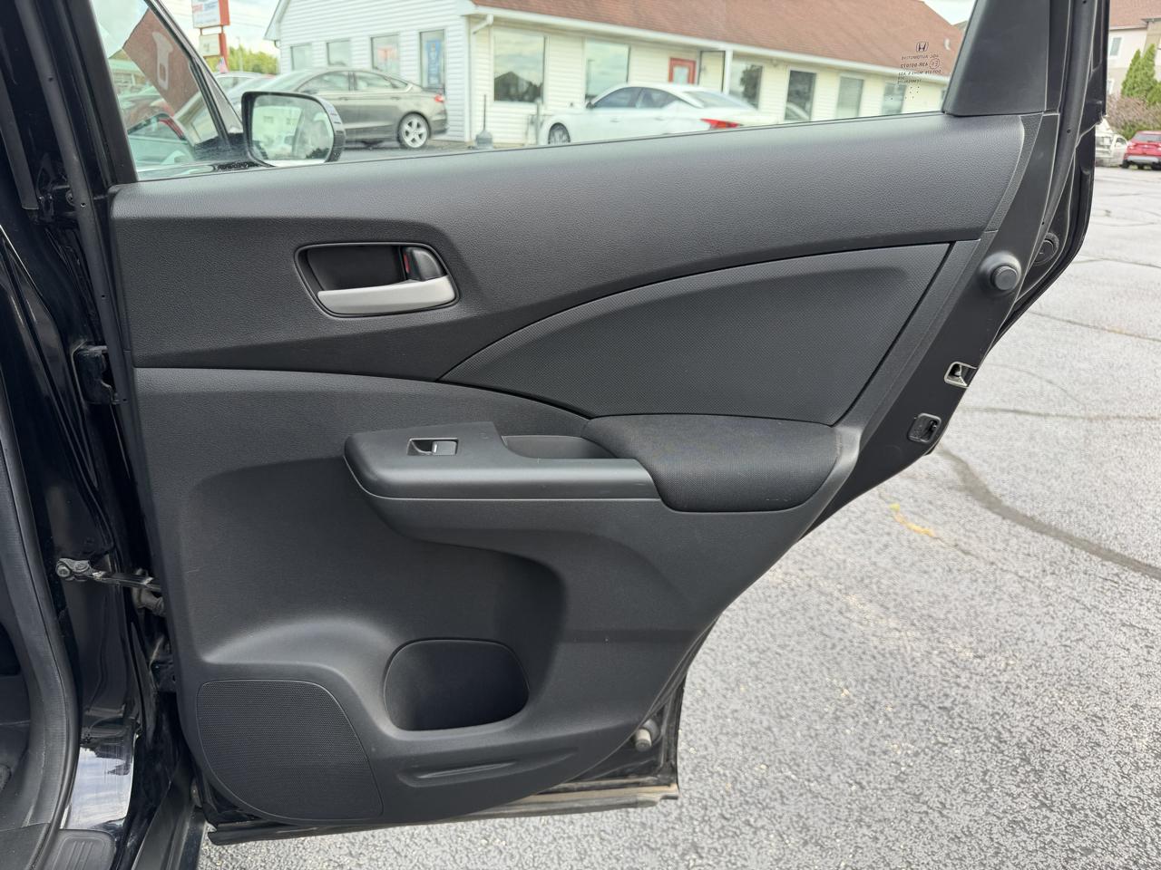 Honda CR-V LX 4WD 5-Speed AT 2013