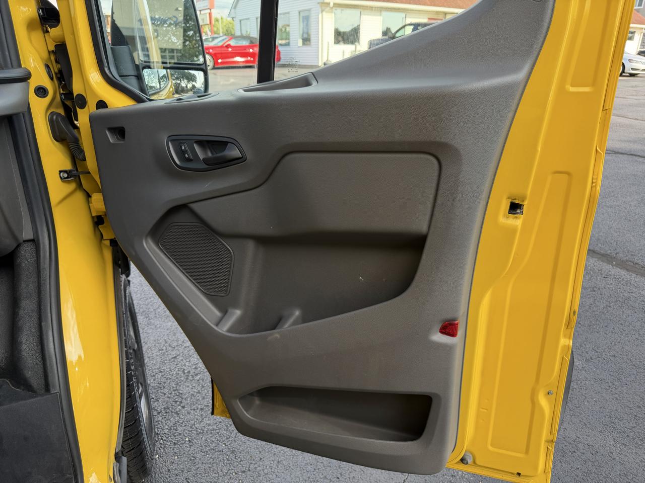 Ford Transit 250 Van High Roof w/Sliding Pass. 148-in. WB EL 2021