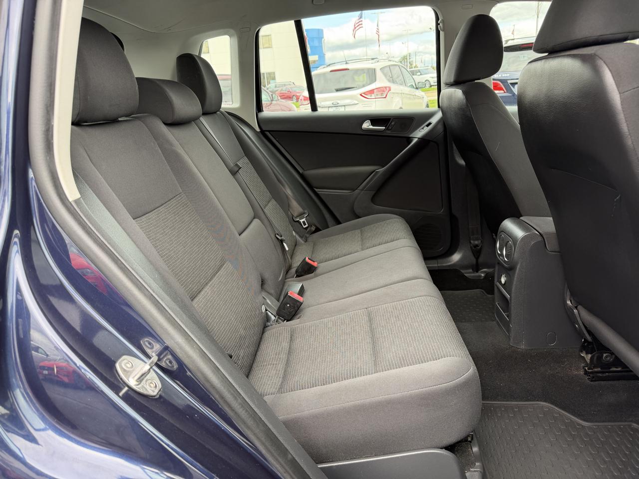 Volkswagen Tiguan S 4Motion 2015