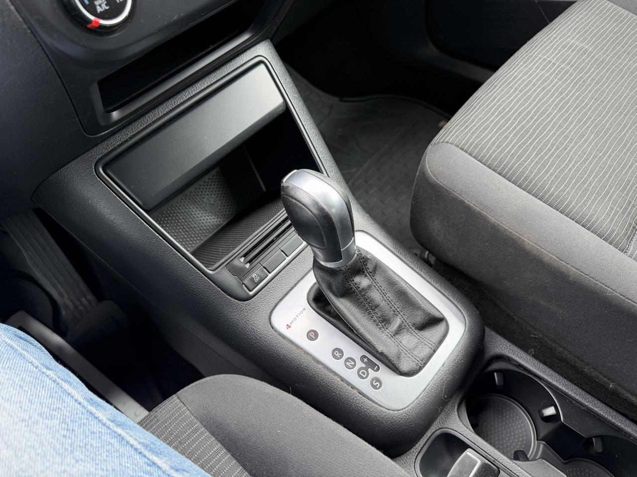 Volkswagen Tiguan S 4Motion 2015