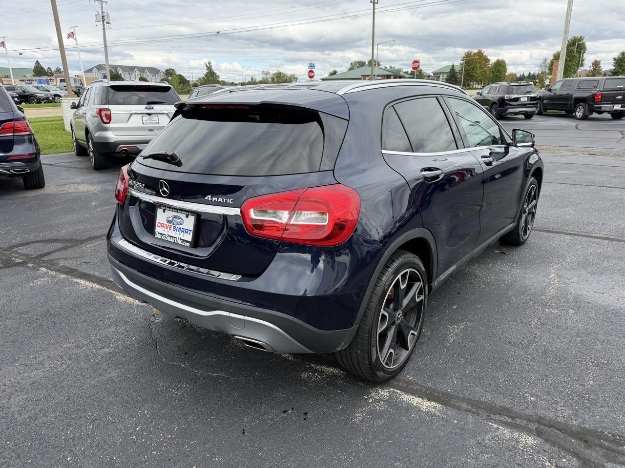 Mercedes-Benz GLA-Class GLA250 4MATIC 2018
