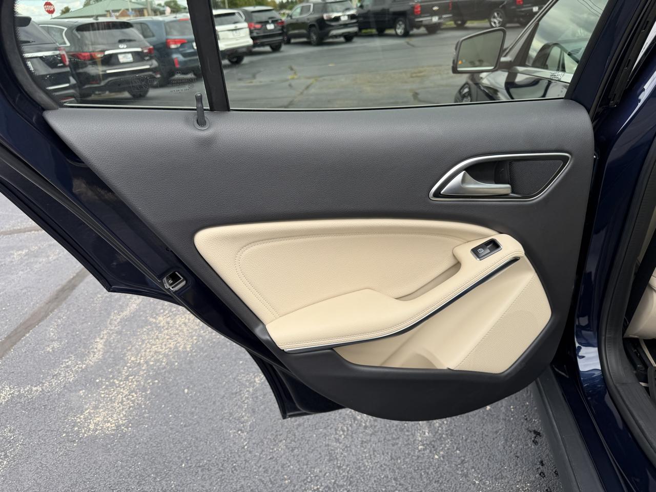 Mercedes-Benz GLA-Class GLA250 4MATIC 2018