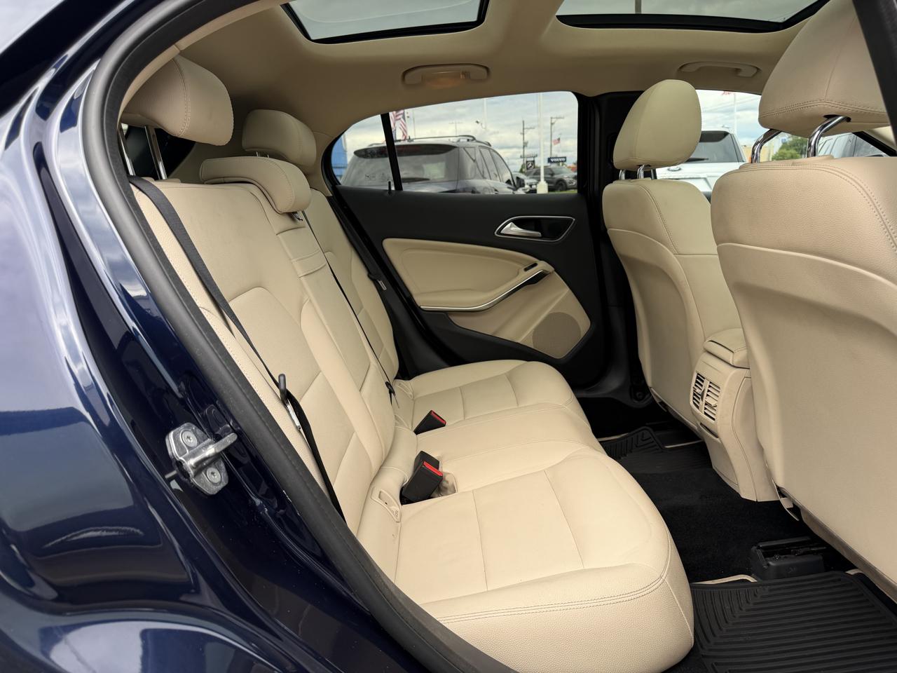 Mercedes-Benz GLA-Class GLA250 4MATIC 2018