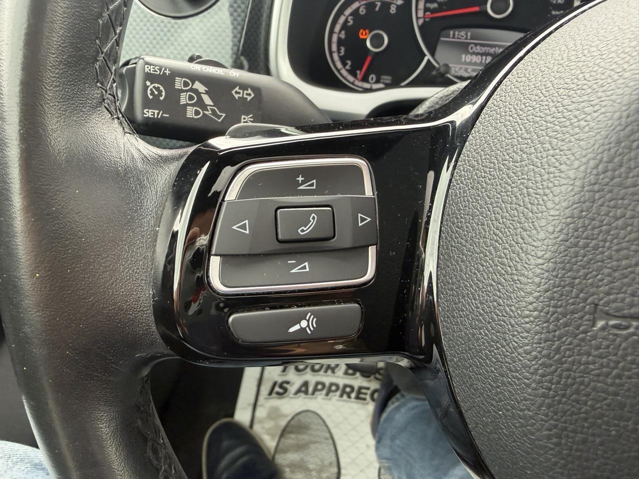 Volkswagen Beetle 2.0T Turbo 2013