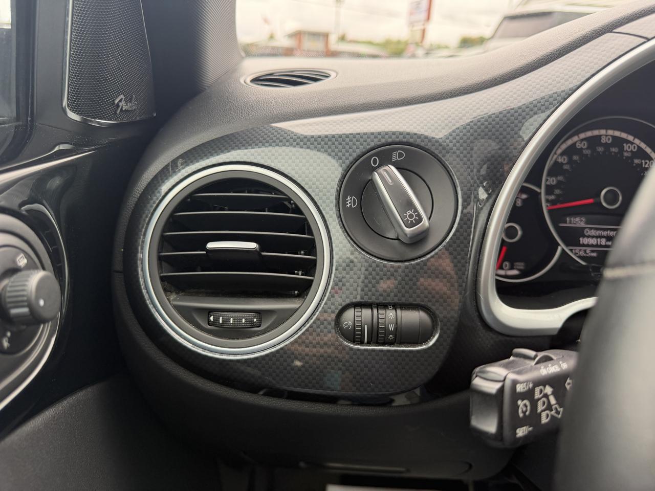 Volkswagen Beetle 2.0T Turbo 2013