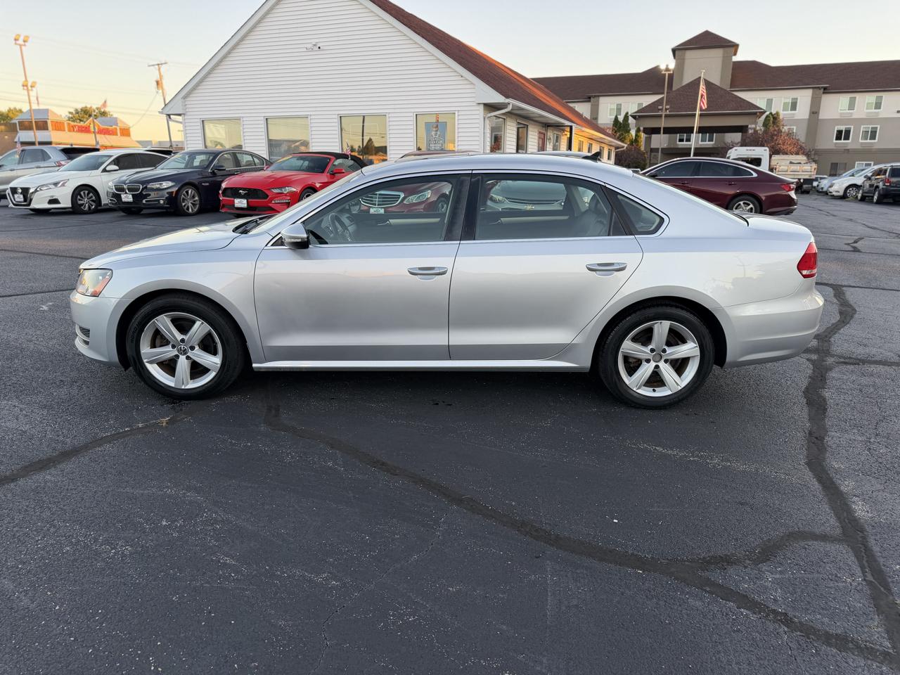 Volkswagen Passat 2.5L SE2 2012