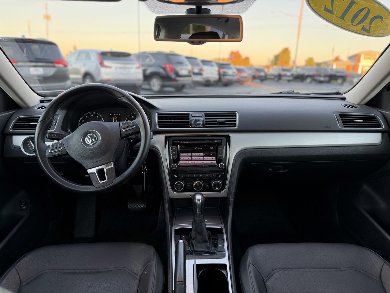 Volkswagen Passat 2.5L SE2 2012
