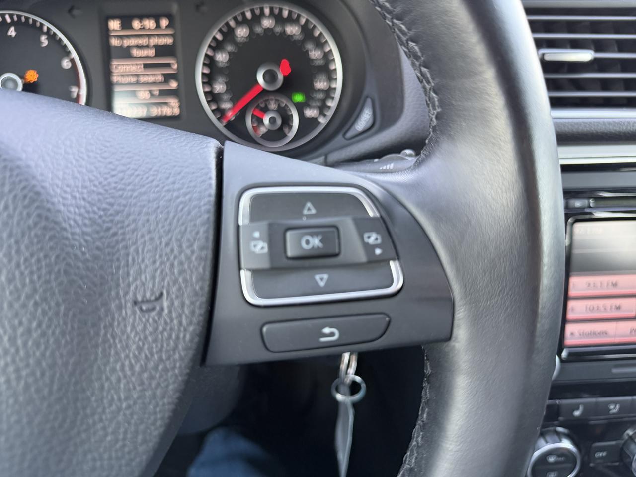 Volkswagen Passat 2.5L SE2 2012