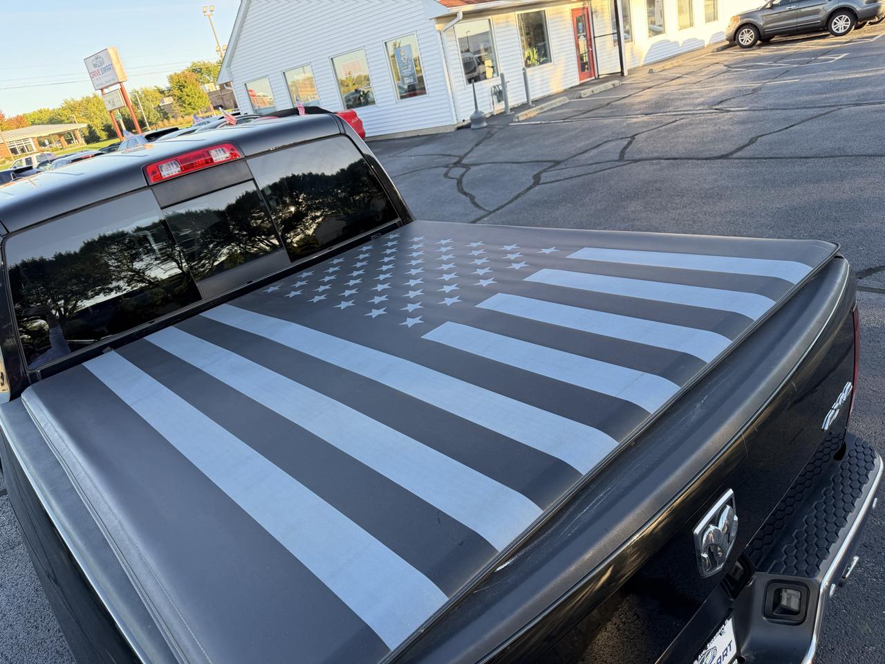RAM 1500 SLT Crew Cab SWB 4WD 2018