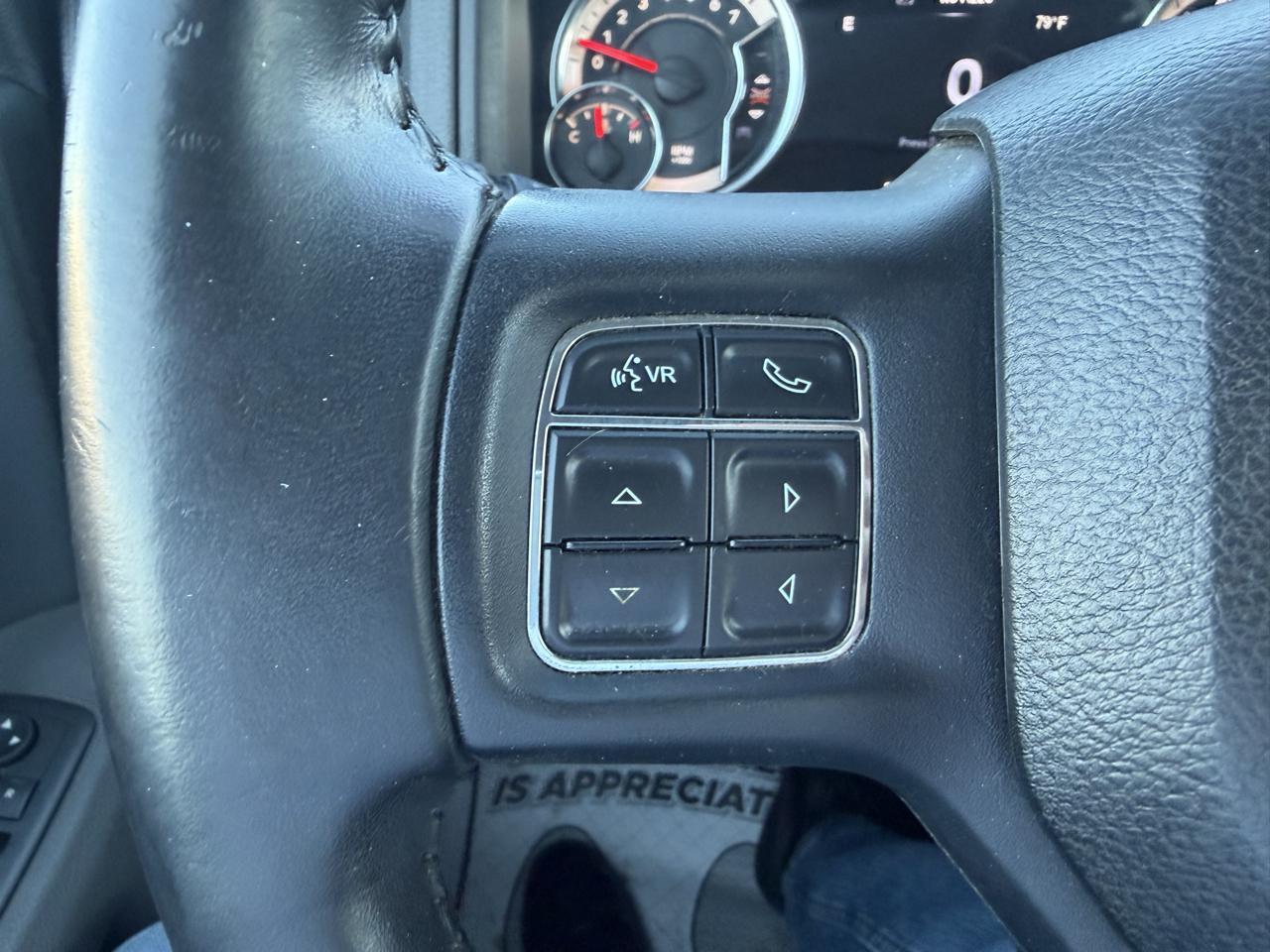 RAM 1500 SLT Crew Cab SWB 4WD 2018