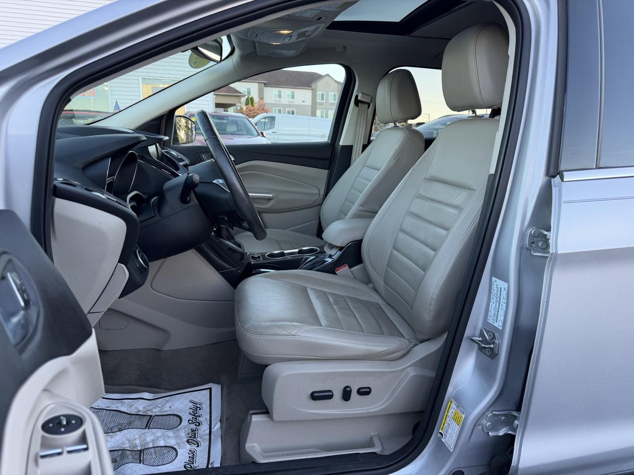 Ford Escape Titanium 4WD 2015