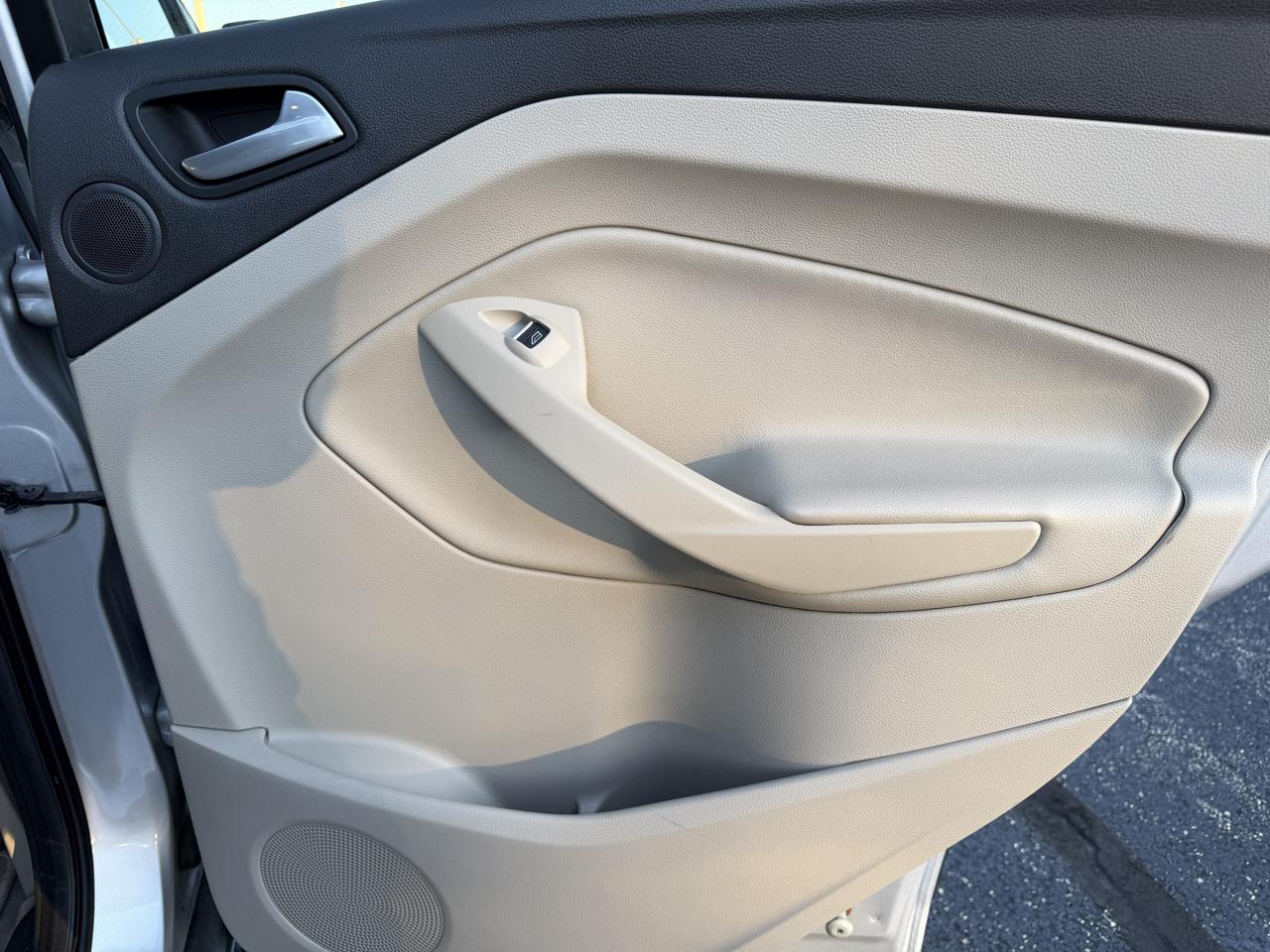 Ford Escape Titanium 4WD 2015