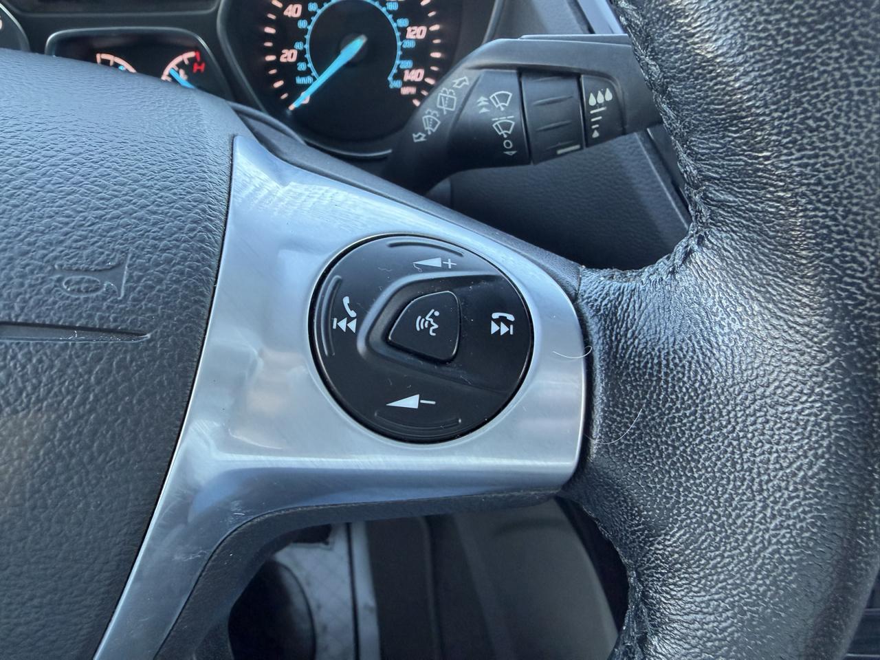 Ford Escape Titanium 4WD 2015