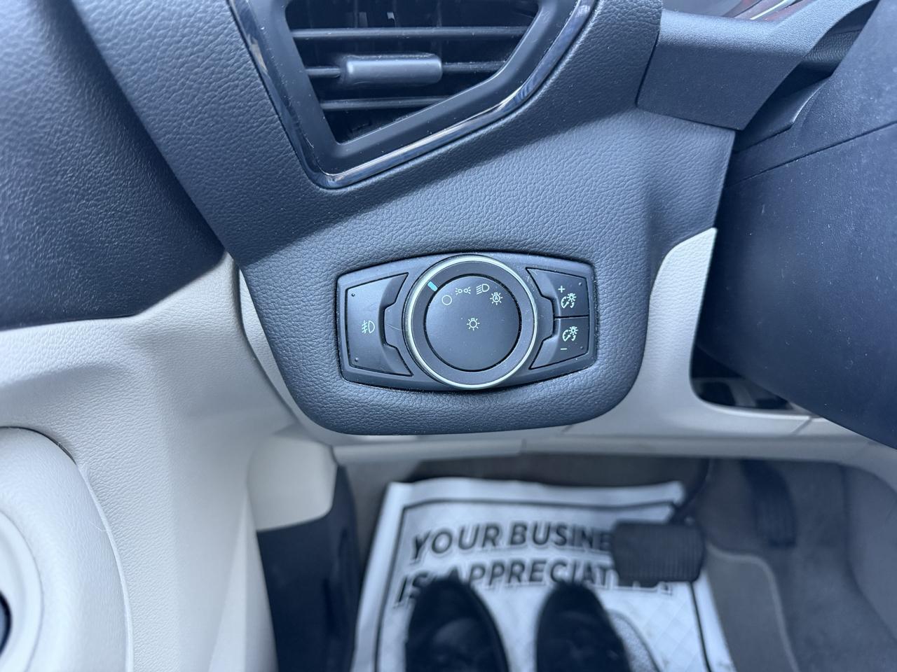 Ford Escape Titanium 4WD 2015