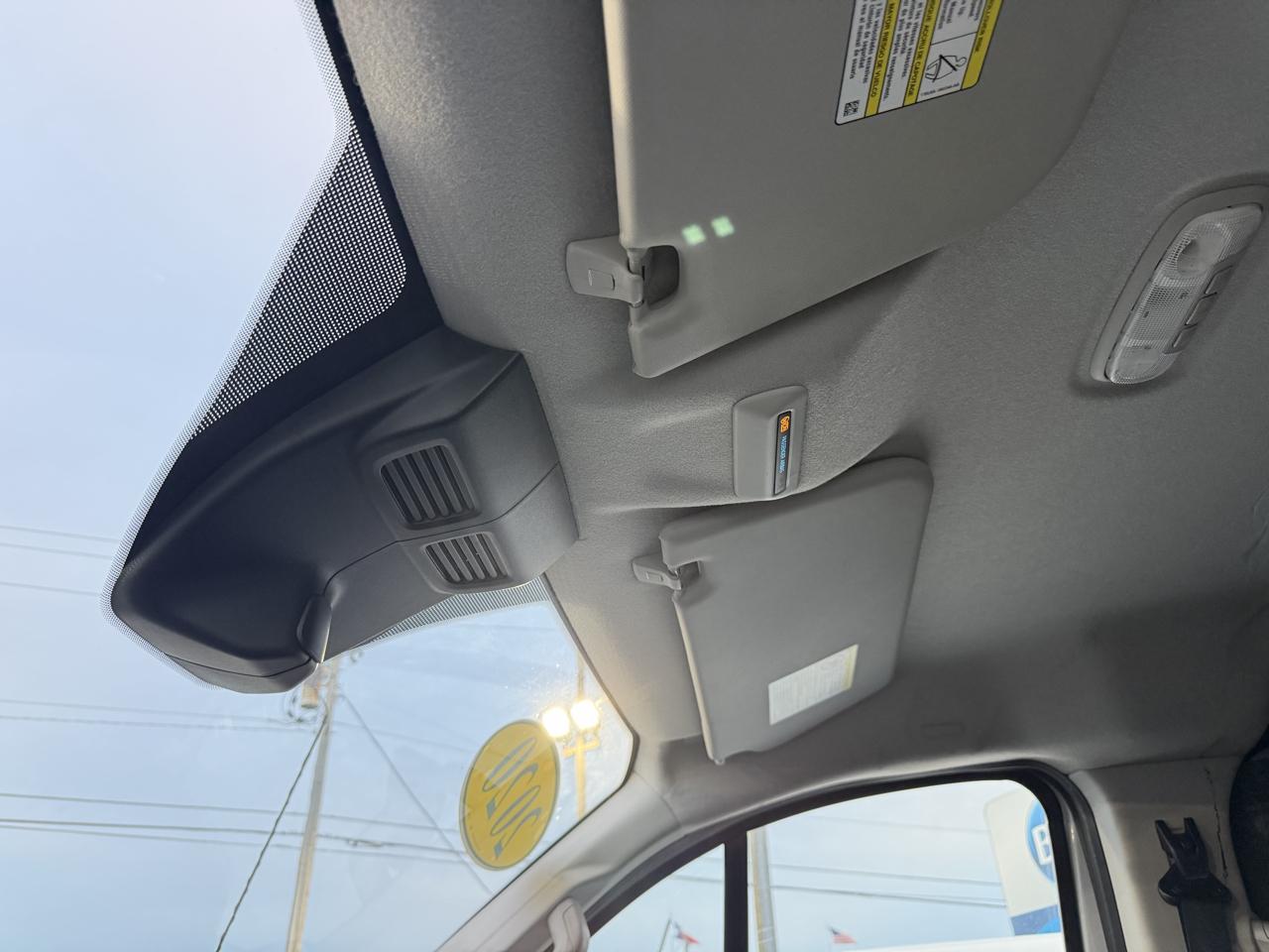 Ford Transit 250 Van Low Roof w/Sliding Pass. 130-in. WB 2020