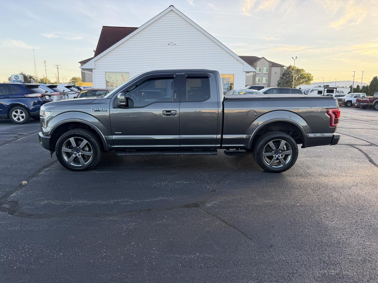 Ford F-150 Lariat SuperCab 6.5-ft. Bed 4WD 2017