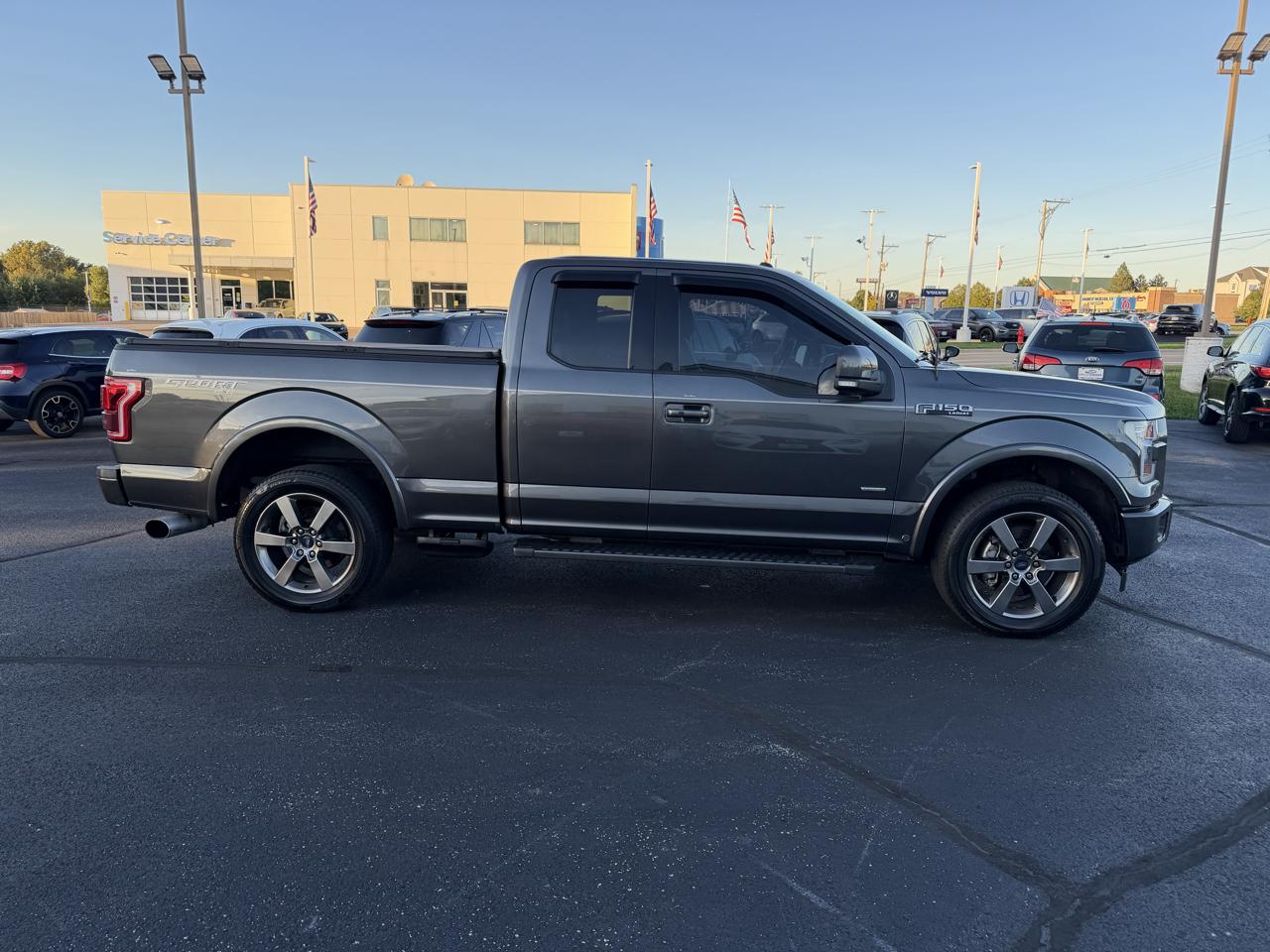 Ford F-150 Lariat SuperCab 6.5-ft. Bed 4WD 2017