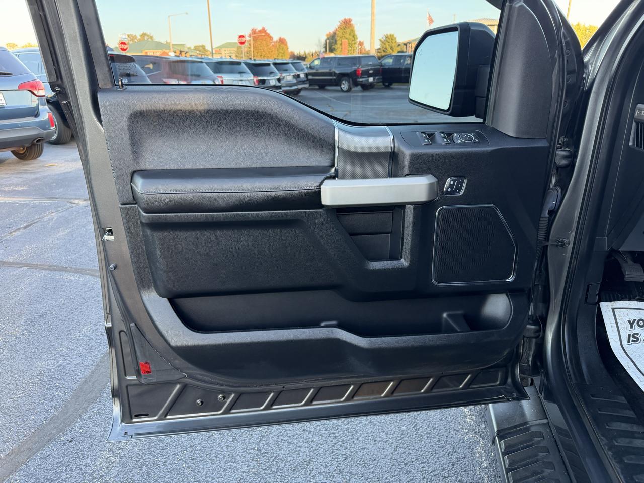Ford F-150 Lariat SuperCab 6.5-ft. Bed 4WD 2017