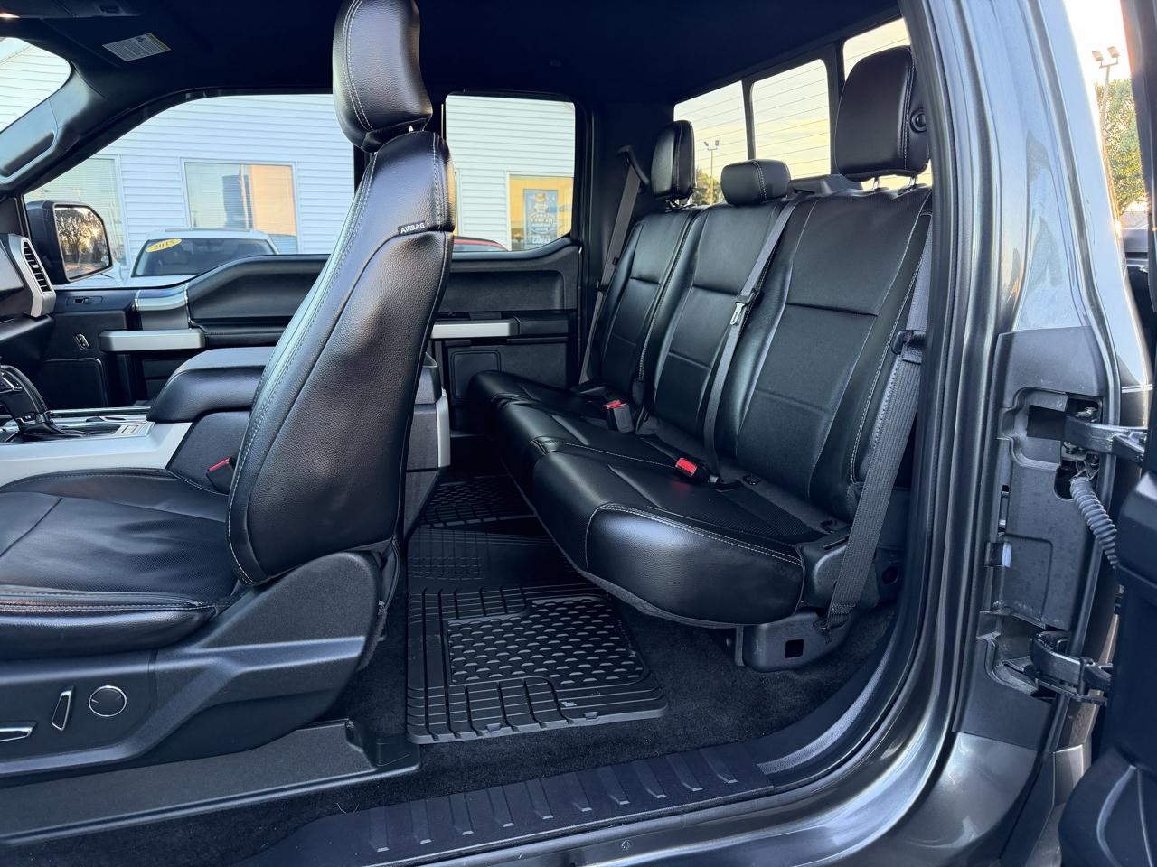 Ford F-150 Lariat SuperCab 6.5-ft. Bed 4WD 2017