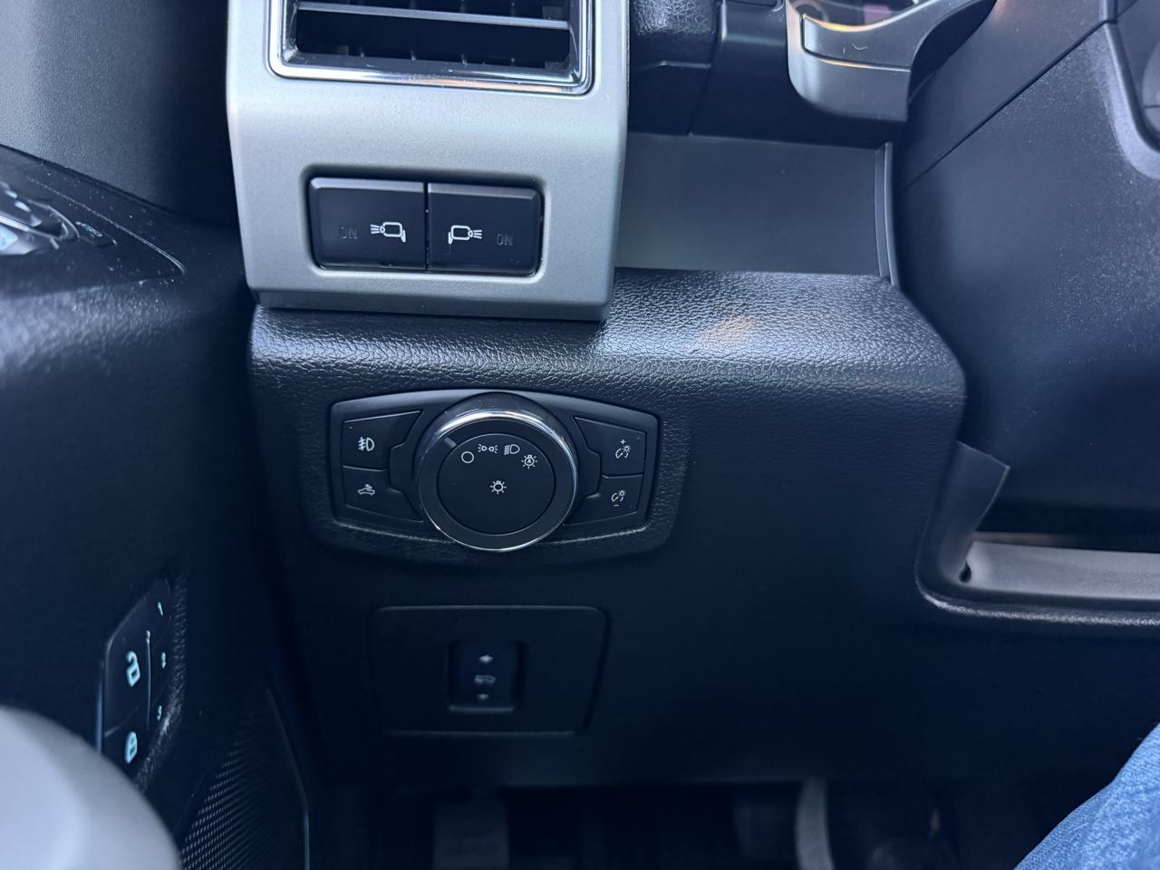 Ford F-150 Lariat SuperCab 6.5-ft. Bed 4WD 2017