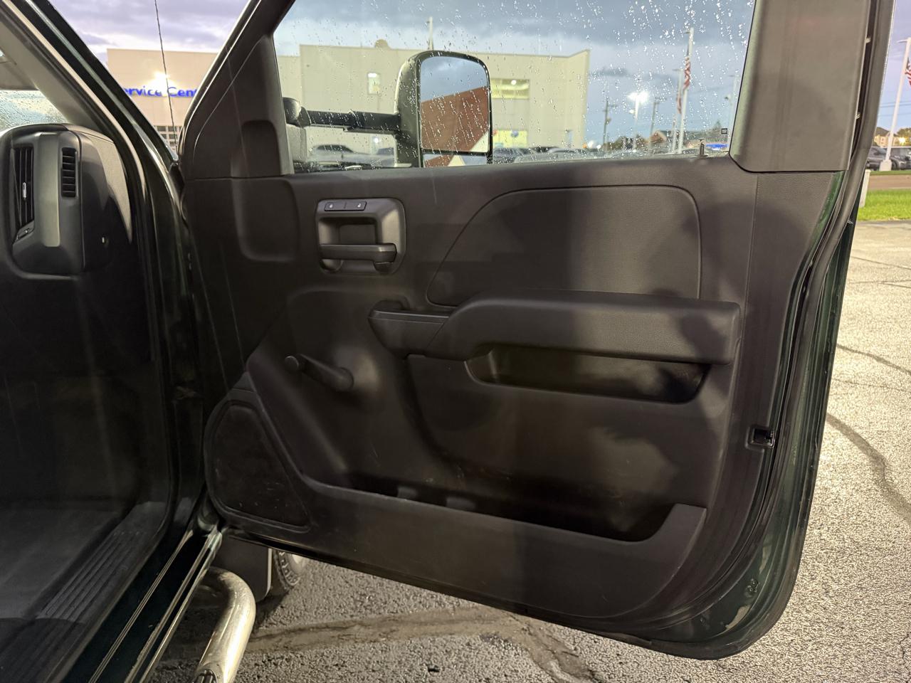 GMC Sierra 3500HD Base Long Box 2WD 2015
