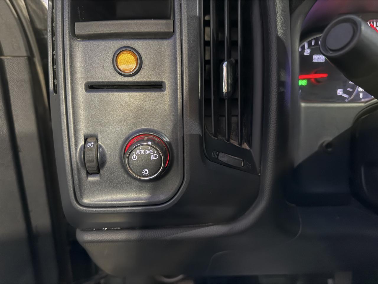 GMC Sierra 3500HD Base Long Box 2WD 2015