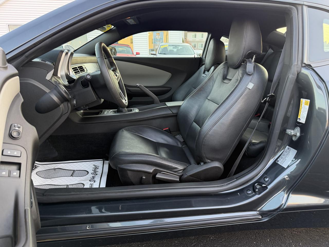Chevrolet Camaro 1LS Coupe 2014