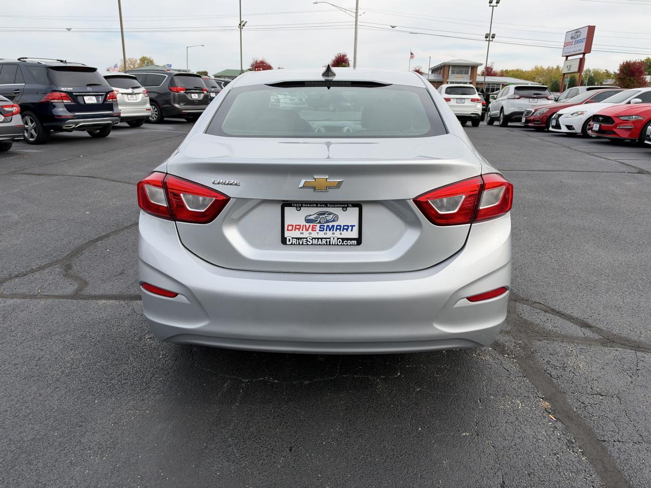 Chevrolet Cruze LS Auto 2018