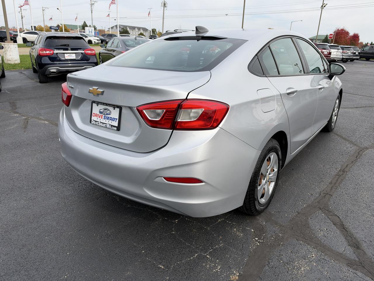 Chevrolet Cruze LS Auto 2018