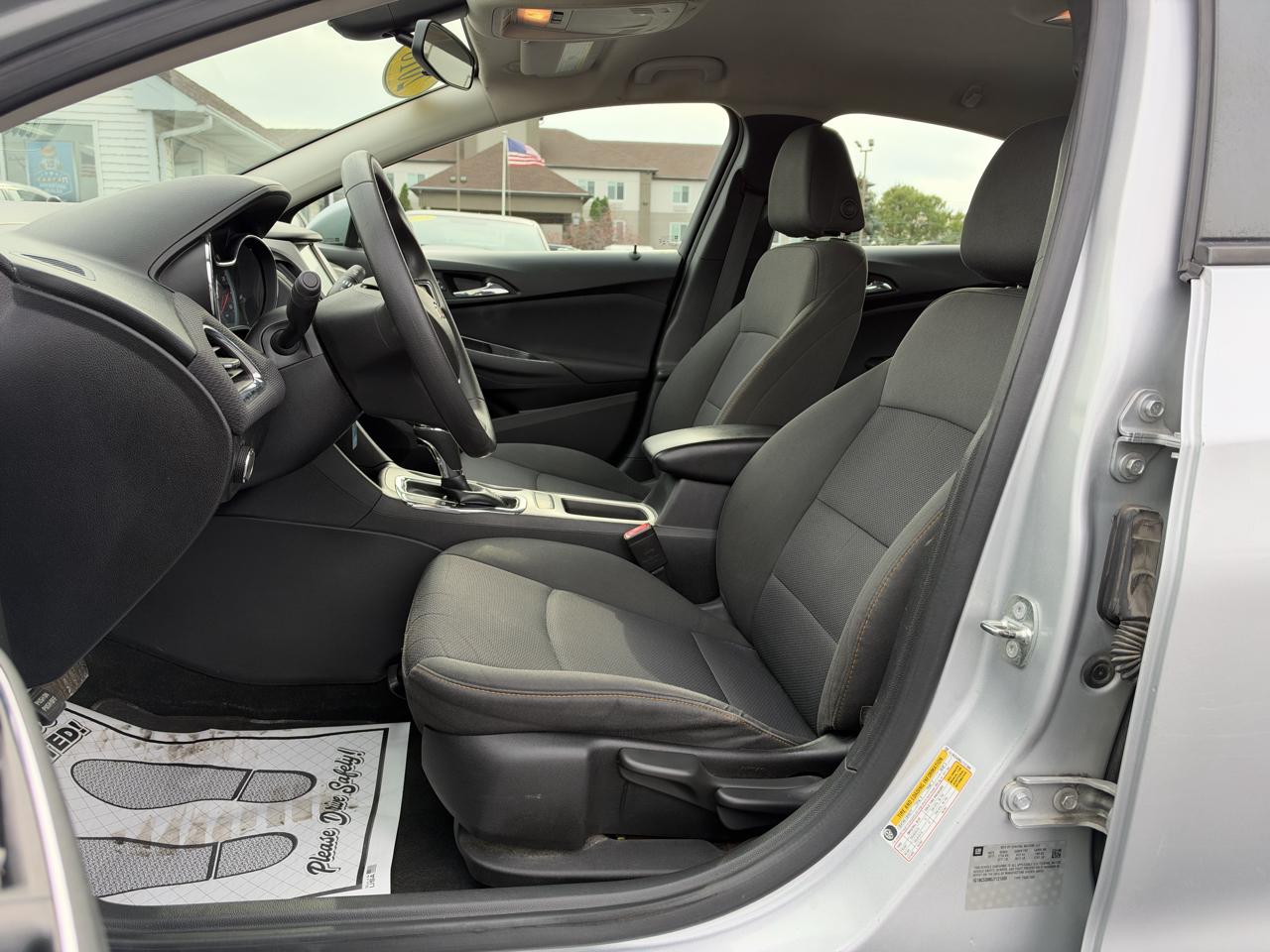 Chevrolet Cruze LS Auto 2018