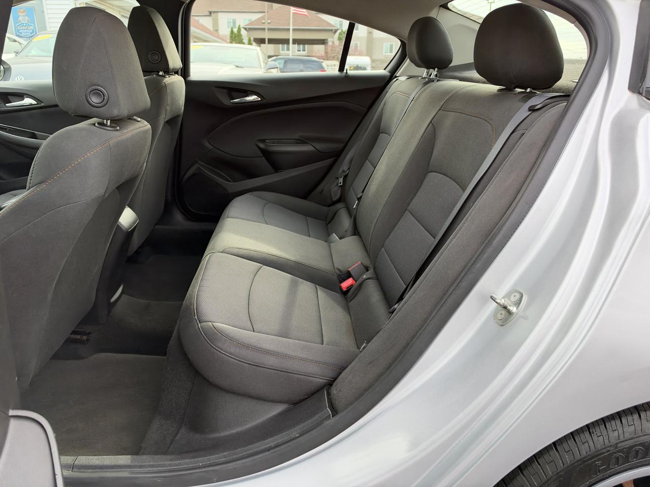Chevrolet Cruze LS Auto 2018
