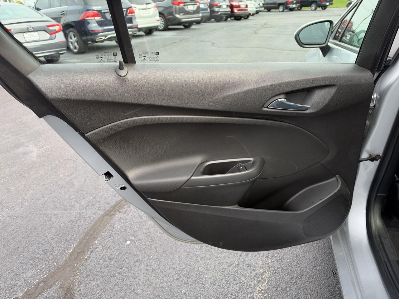 Chevrolet Cruze LS Auto 2018