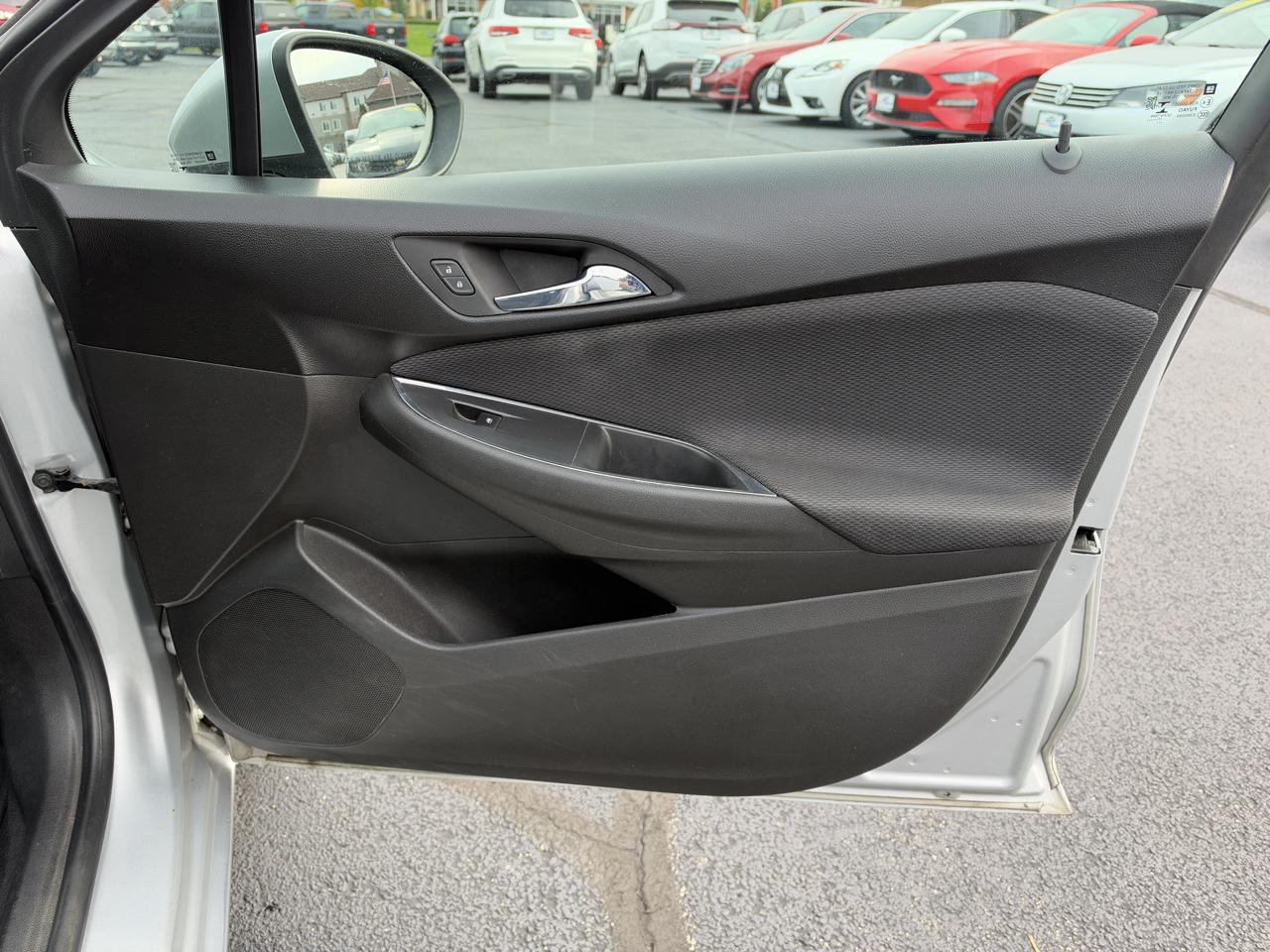 Chevrolet Cruze LS Auto 2018