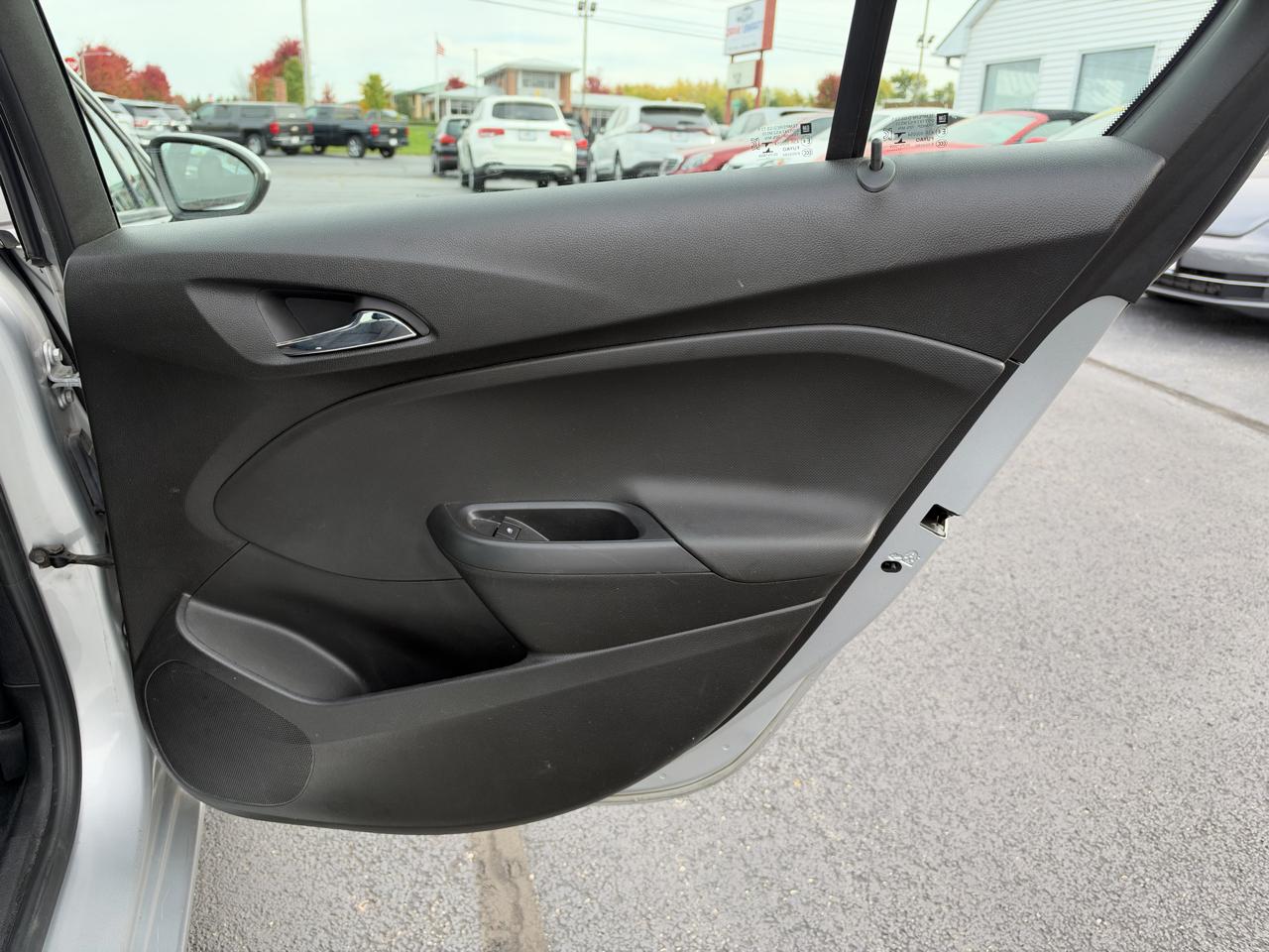 Chevrolet Cruze LS Auto 2018