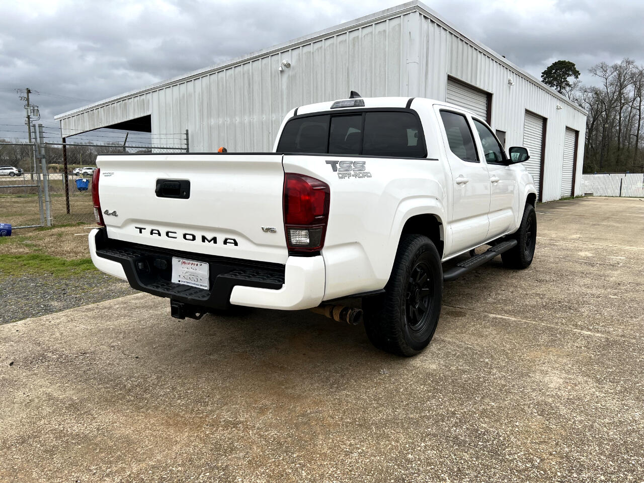 Toyota Tacoma 4WD  2023