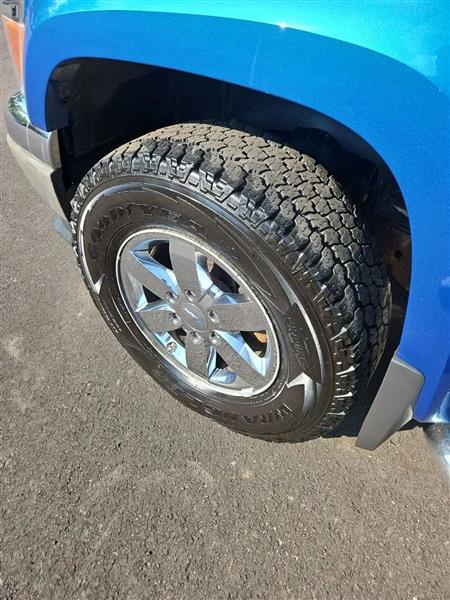 Chevrolet Colorado 2LT Crew Cab 4WD 2011 Chevrolet Colorado 2LT Crew Cab 4WD 2011