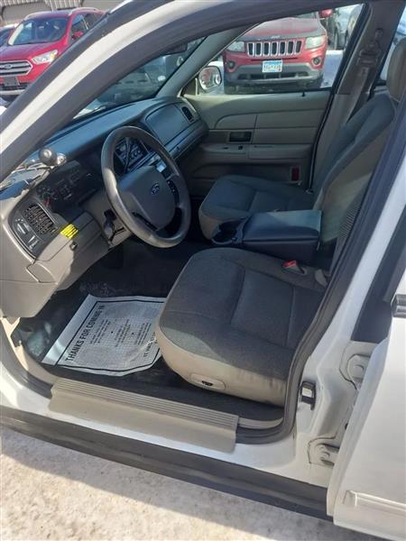 Ford Crown Victoria Police Interceptor 2011